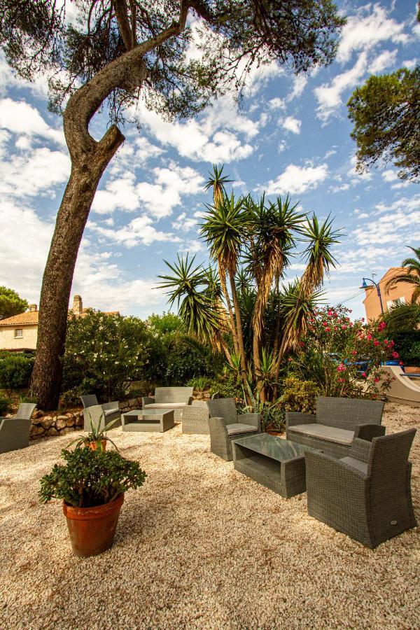 Logis Hotel Restaurant Le Kalliste Hyères Exterior foto